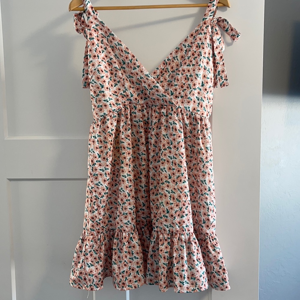 Adorable floral summer dress